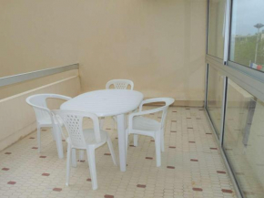 Studio avec Loggia, Terrasse & Parking Privé en Centre-Ville, Proche Plage - FR-1-328-99